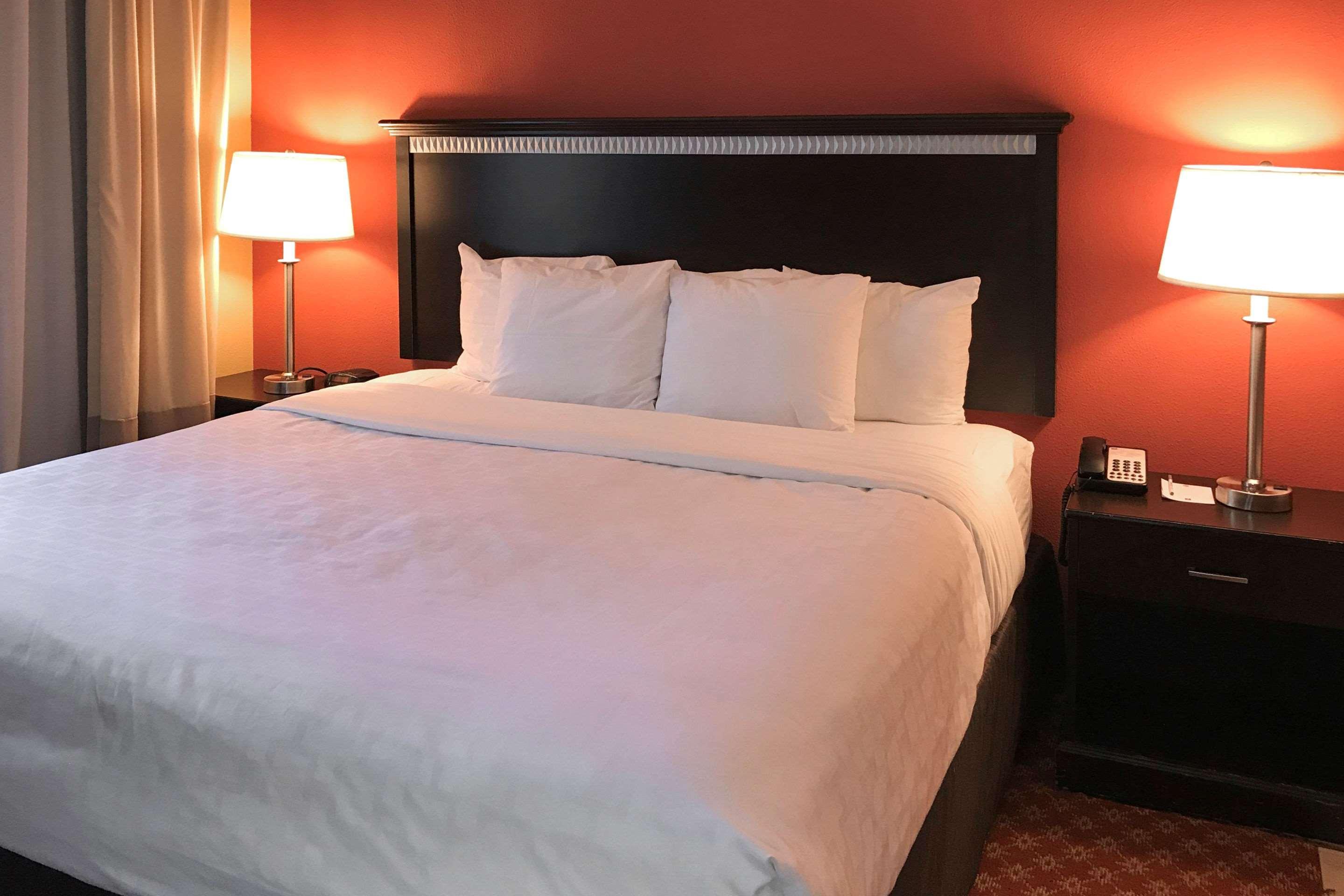 Clarion Hotel & Conference Center Toms River Eksteriør bilde